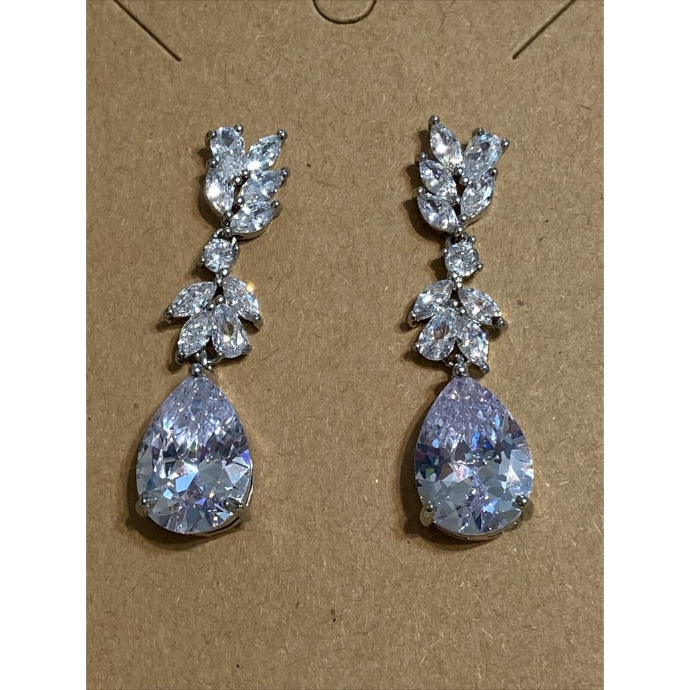 Fashion Crystal EARRINGS‎ Drop dangle Silver Tone Teardrop